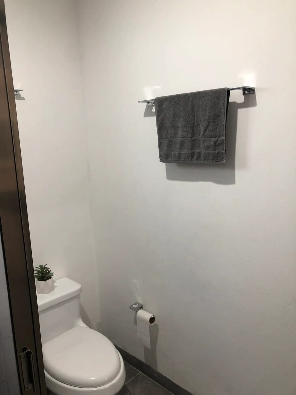 Comfort Condo | Bathroom | Shower, towels