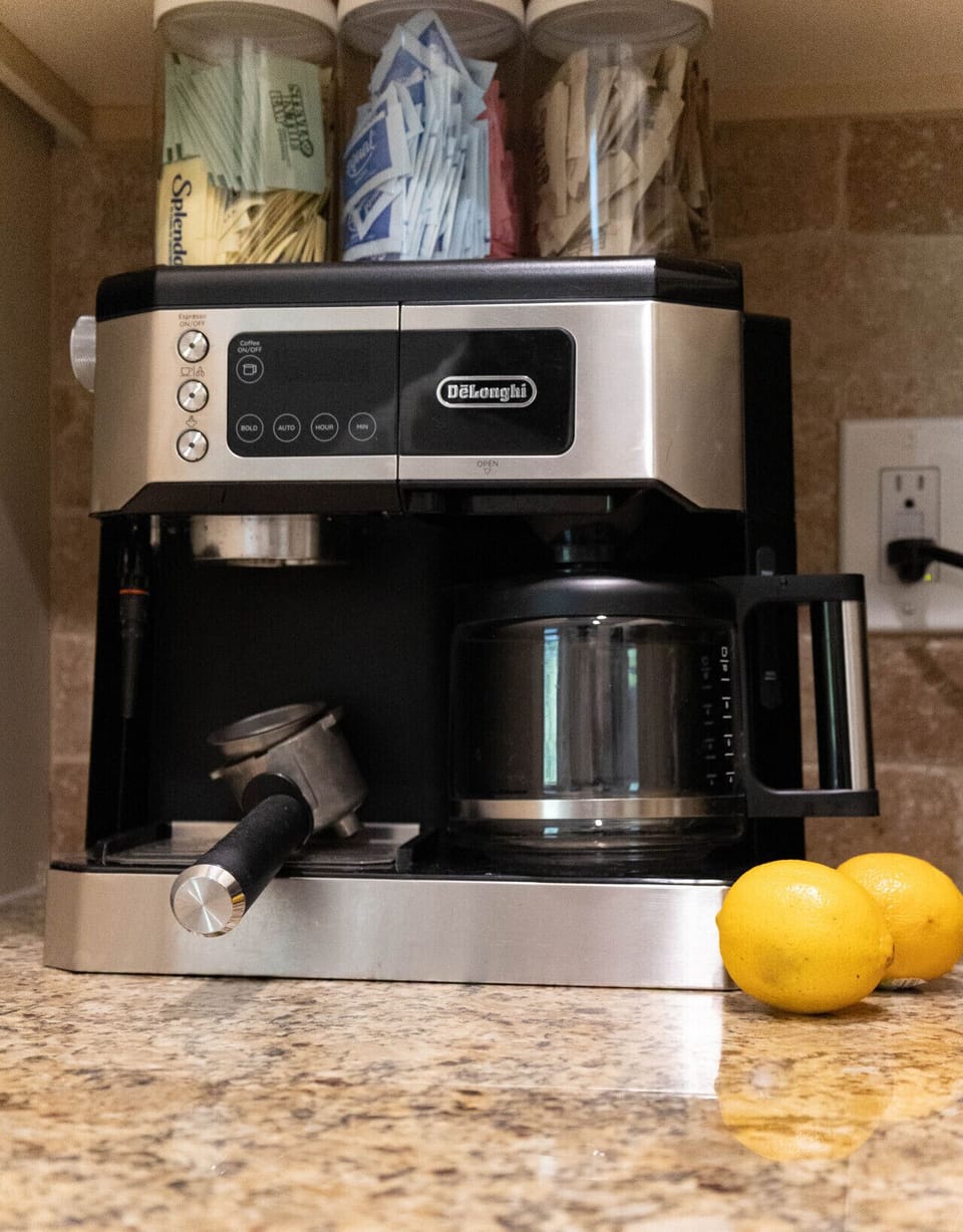 Espresso, Tea, Coffee & Latte Machine in Apartment
