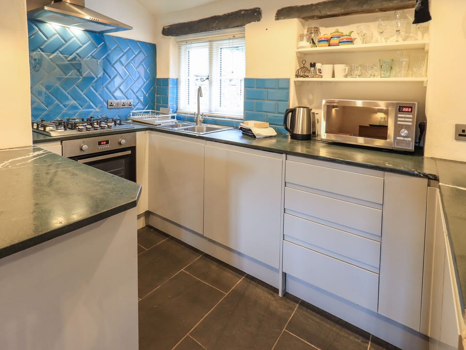 Cottage | Interior