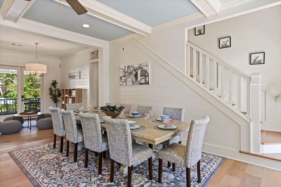 Dining for 10 with 4 additional chairs