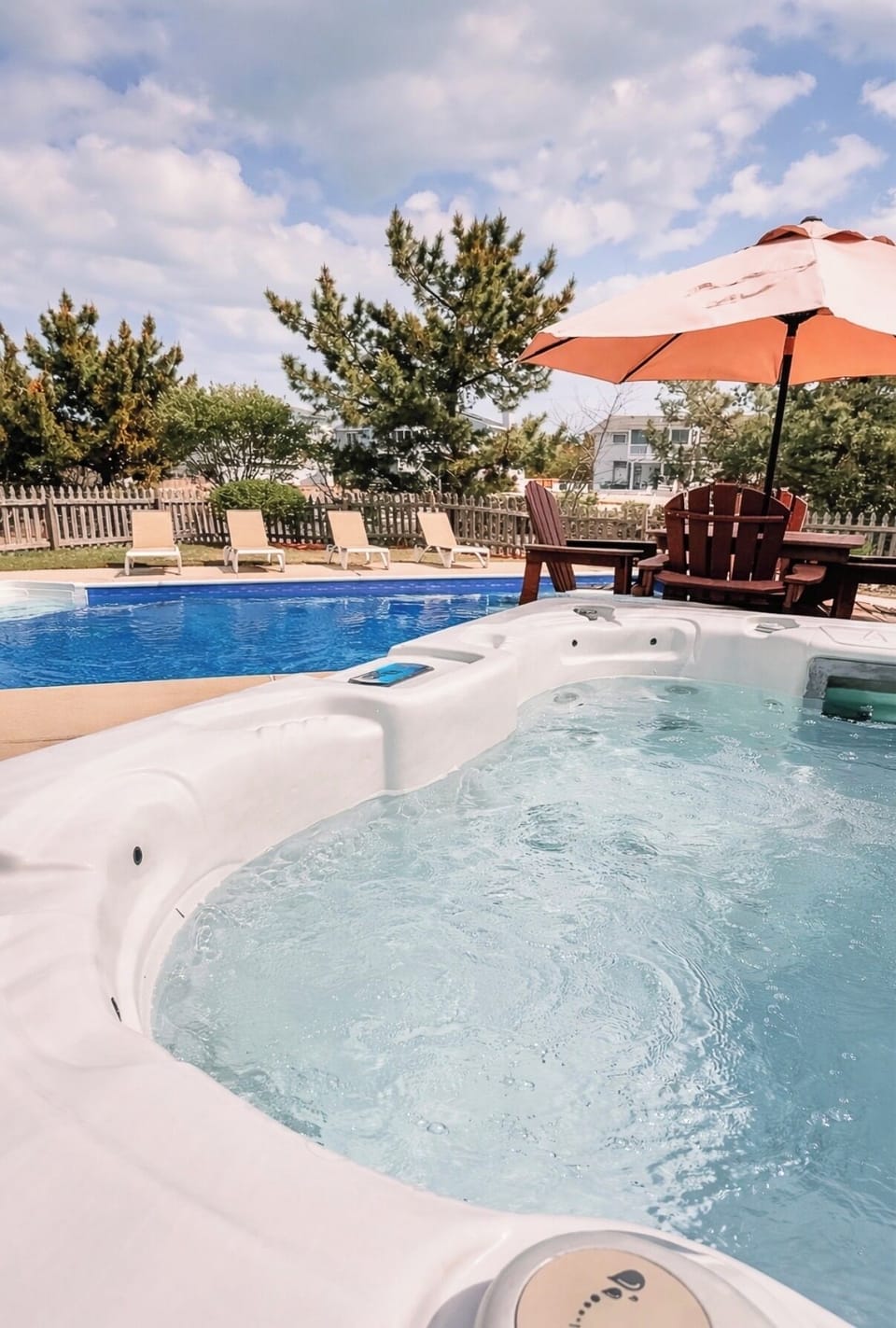 Outdoor spa tub