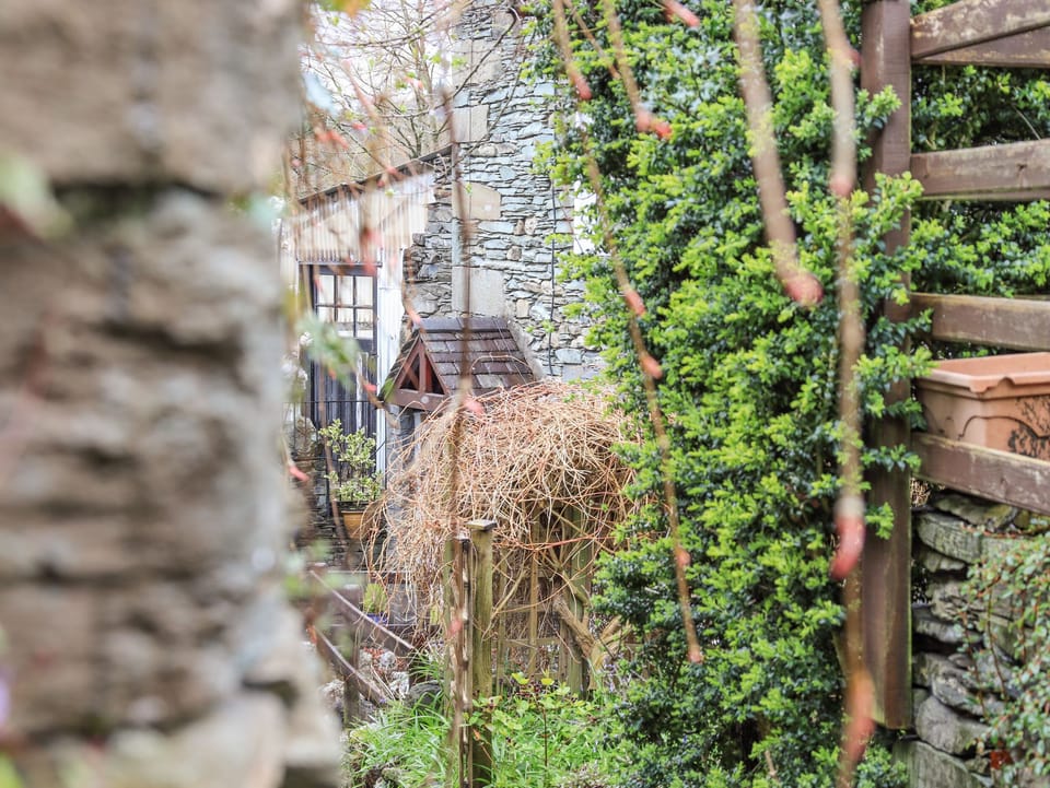 Cottage | Property grounds