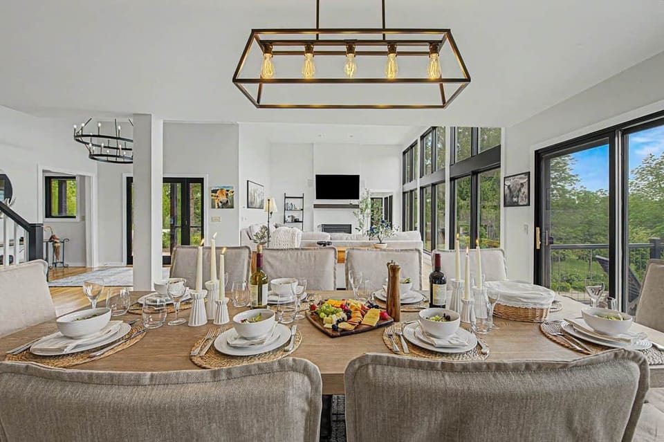 Dining Room Lifestyle