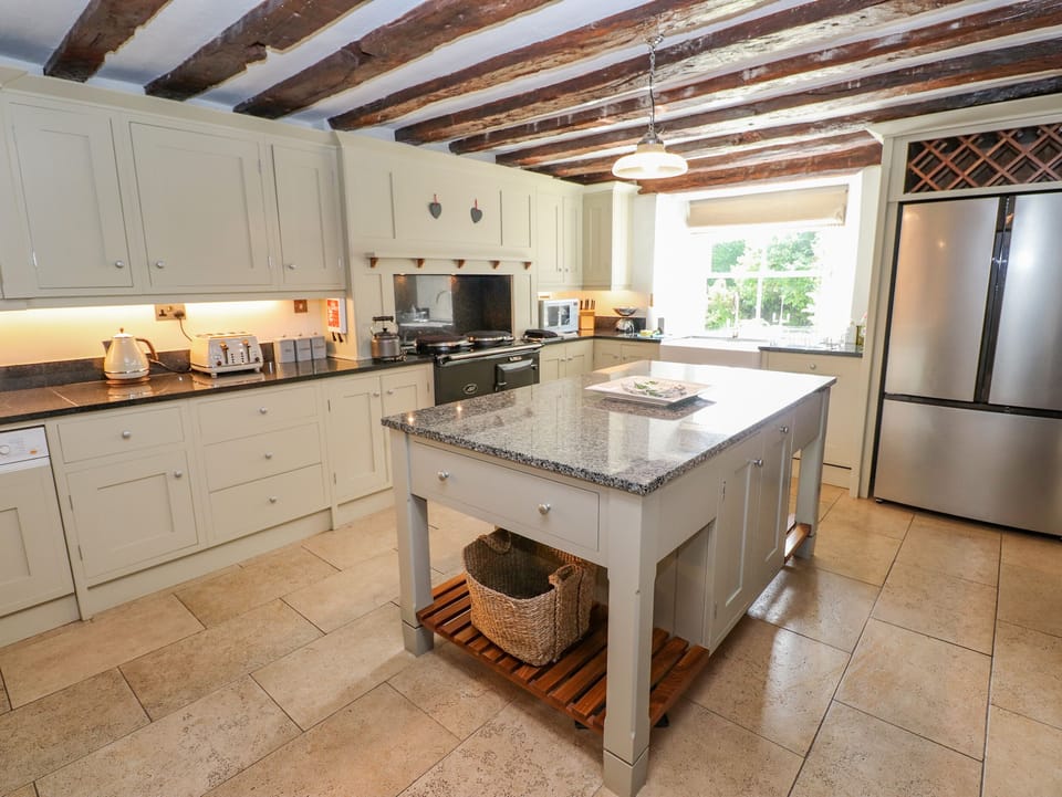 Fridge, dishwasher, cookware/dishes/utensils