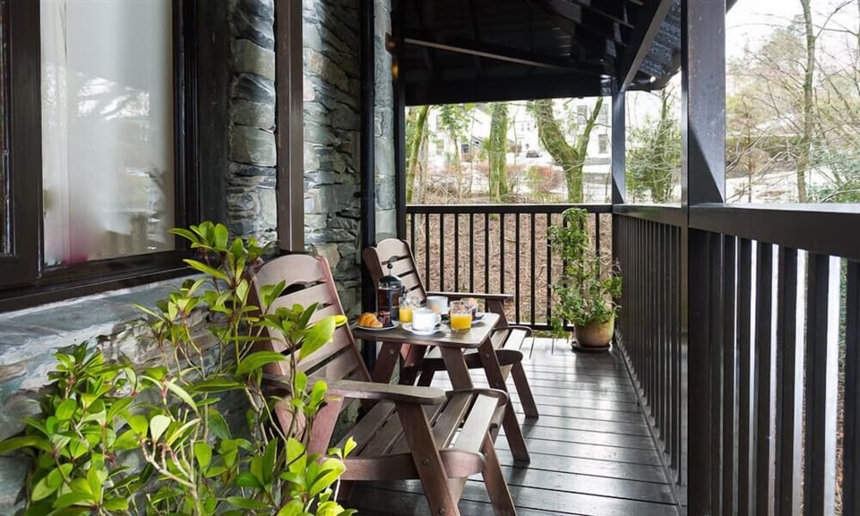 Cottage | Property grounds