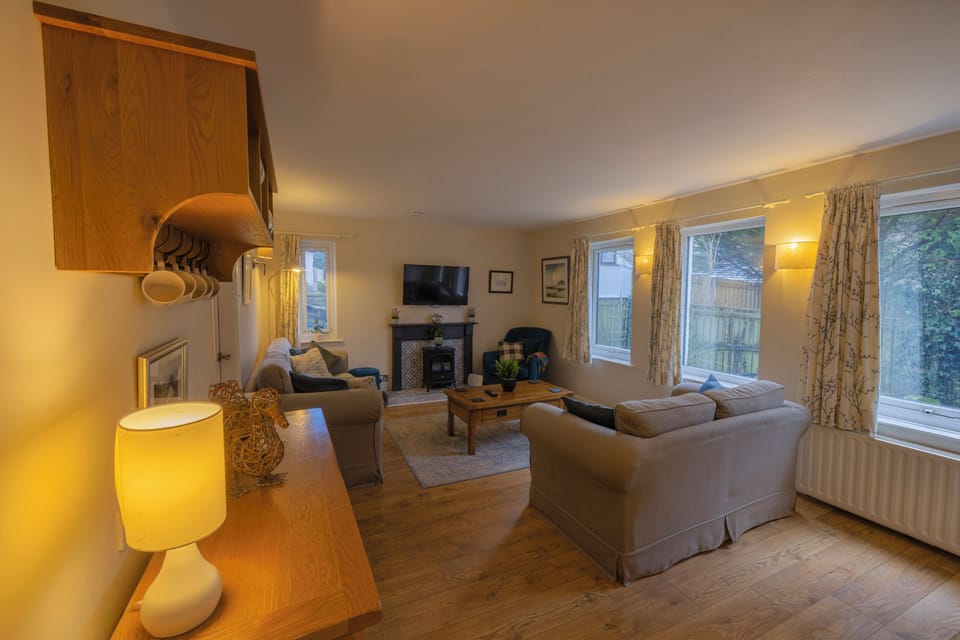 Cottage | Living area