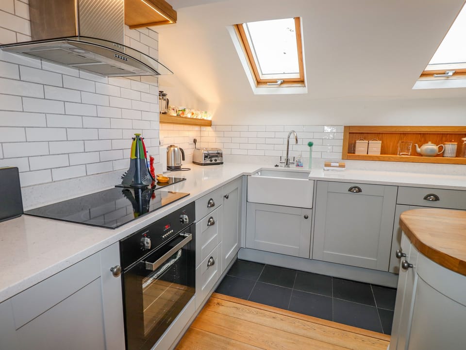 Fridge, dishwasher, electric kettle, toaster