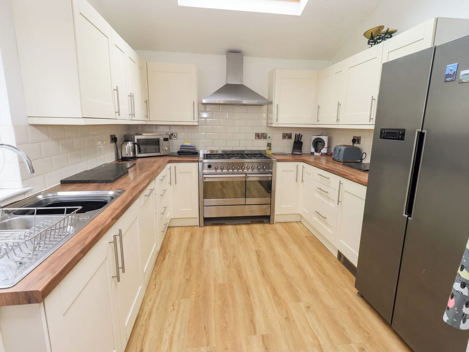 Cottage | Interior