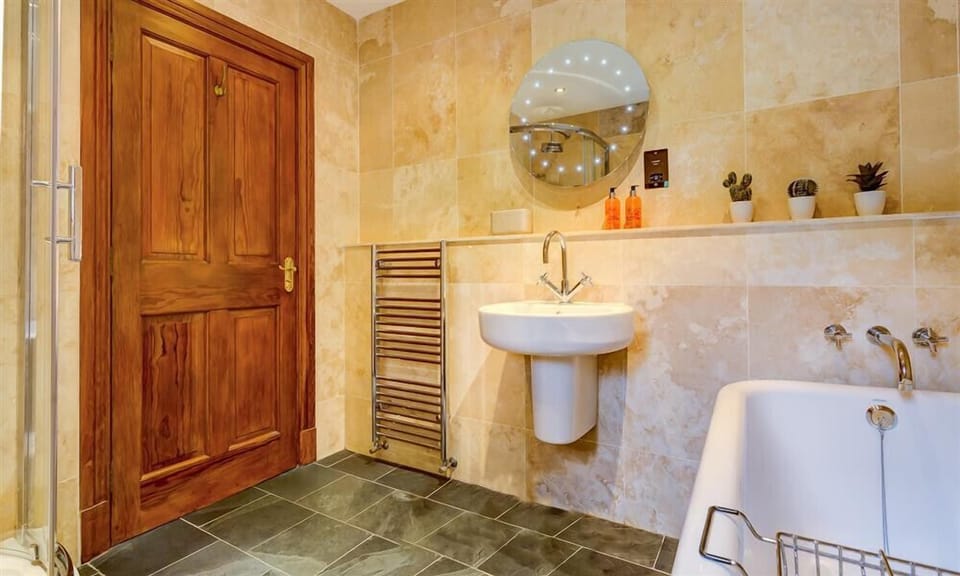 Silver Howe Cottage in Bowness-on-Windermere