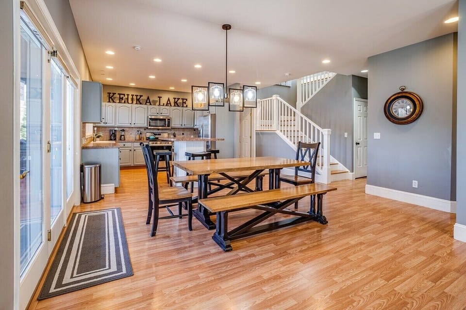 Kitchen/Dining area