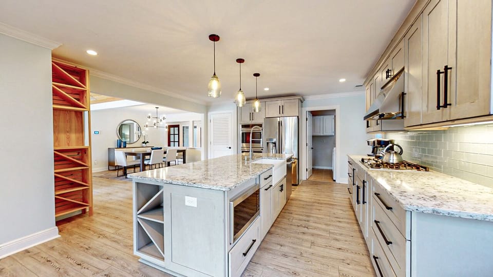 Fully Stocked Kitchen