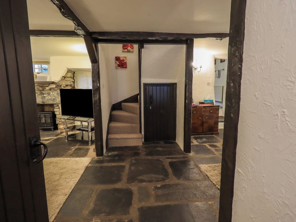 Cottage | Interior