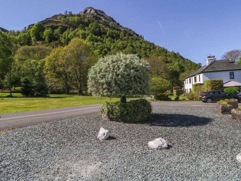 Cottage | Property grounds
