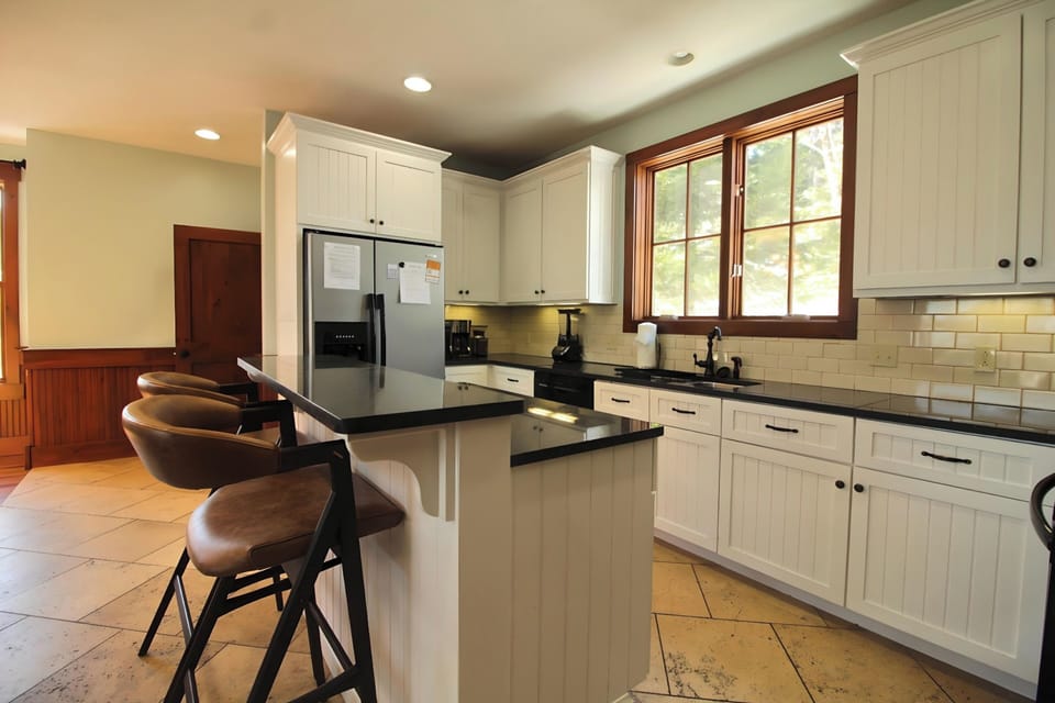 Elevation Vacation Rentals- "Savanna" (16)