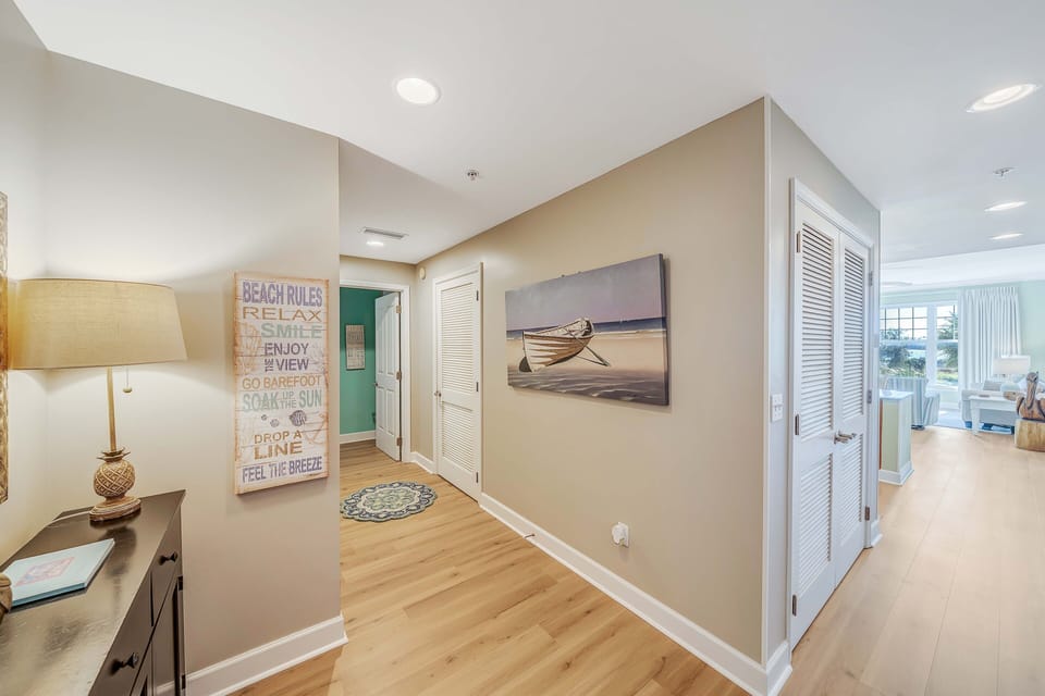 Spacious Entryway with Bedroom and Bath to the left