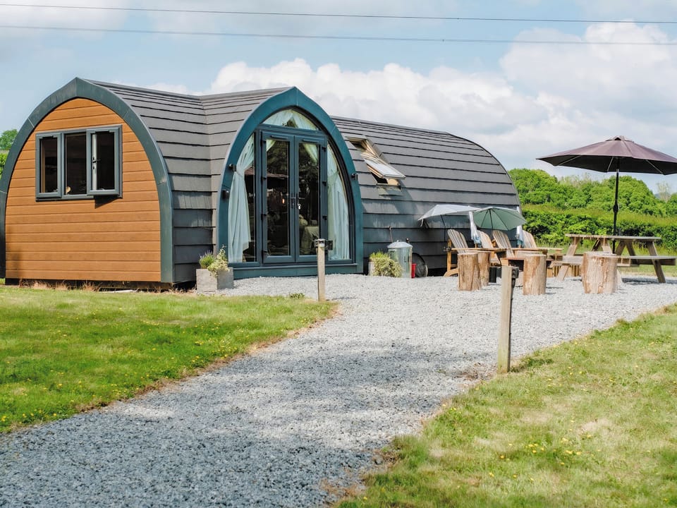 Exterior | Lakeview Lodge - Hillcroft Farm Pods, Crowhurst