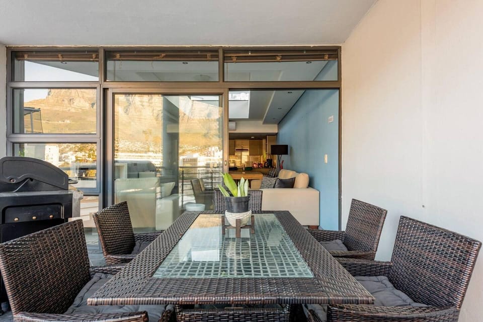 Apartment | Dining