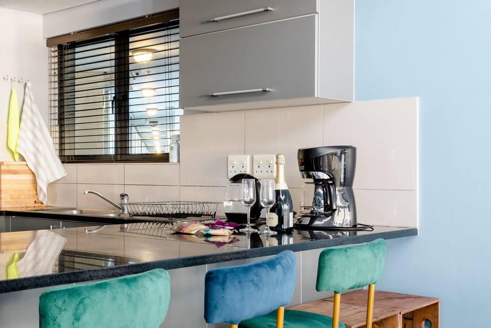 Apartment | Private kitchen | Fridge, microwave, oven, stovetop