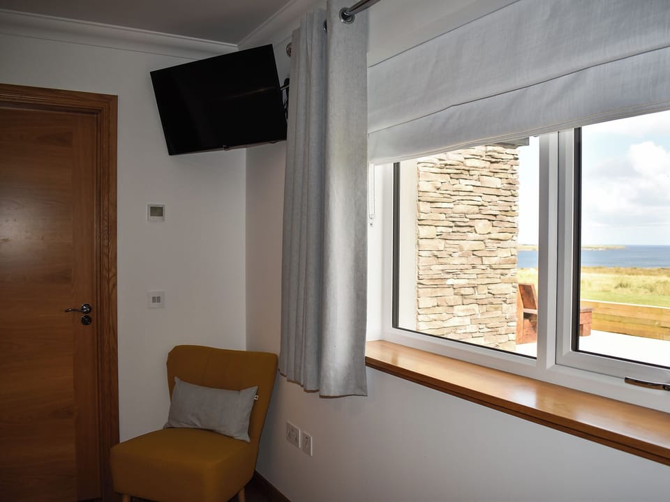 Double bedroom | Ryka Lodge, All Outer Hebrides