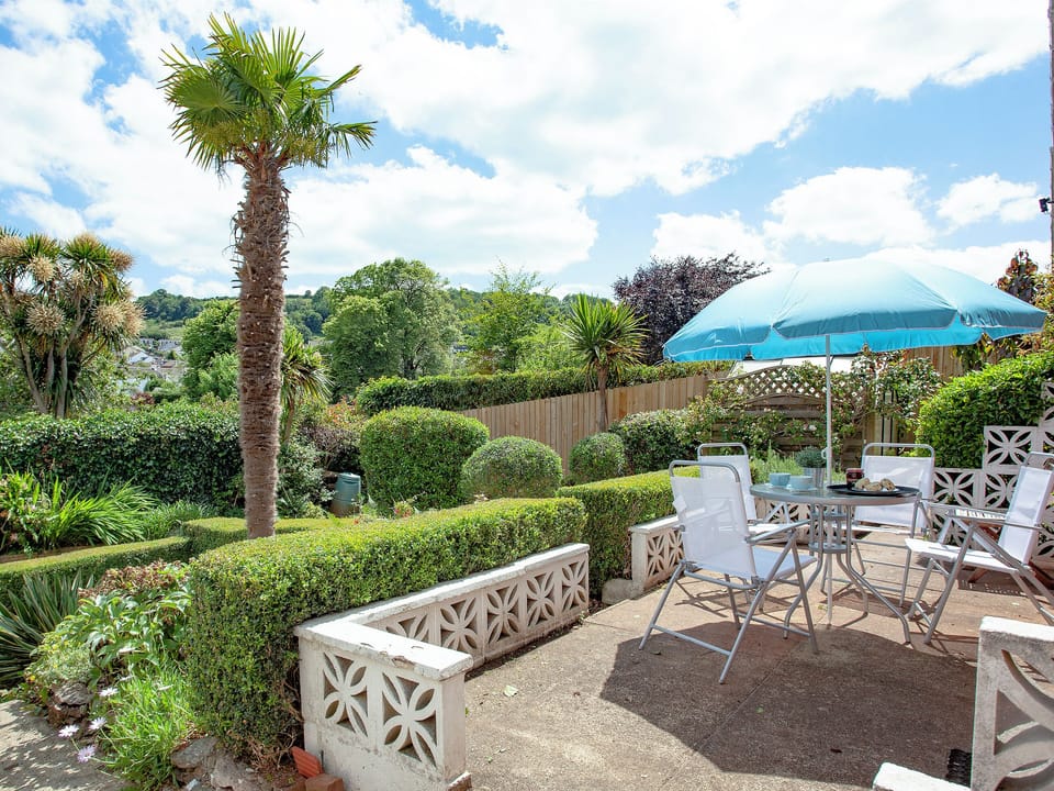 Sitting-out-area | Bethany, Brixham