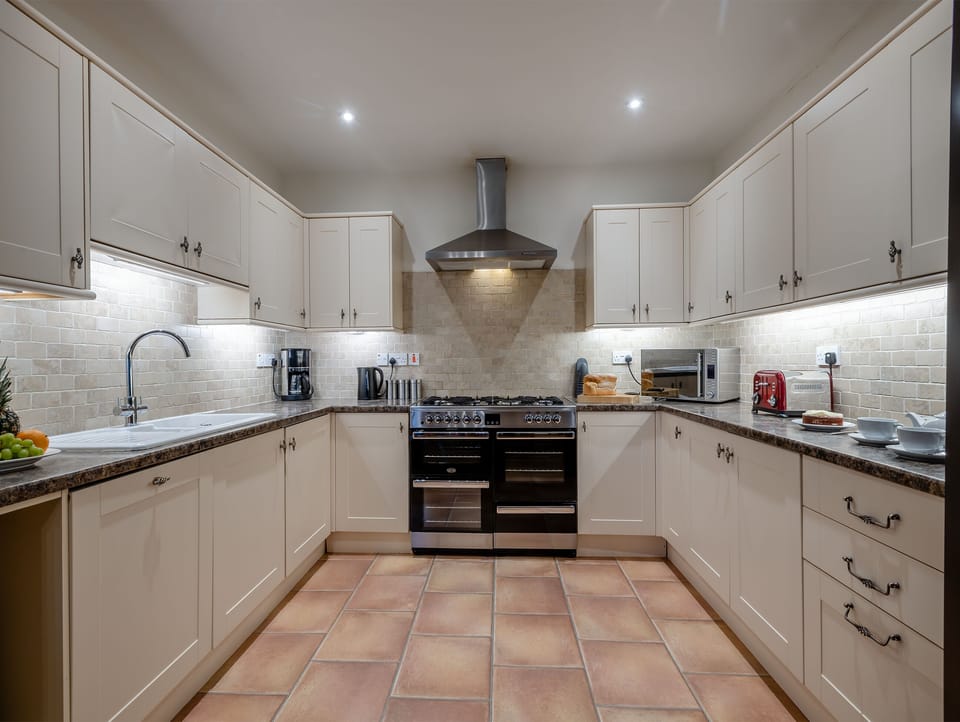Kitchen | Kestrel Barn - Piggyback Barns, Sculthorpe, Fakenham