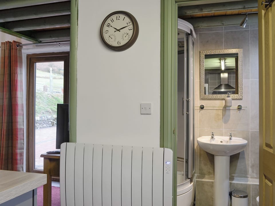 Ground floor shower room | Harrison&rsquo;s Lodge - Doddick Farm Cottages, Threlkeld, near Keswick