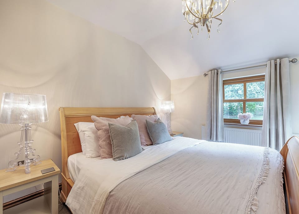 Bedroom, Bed, House