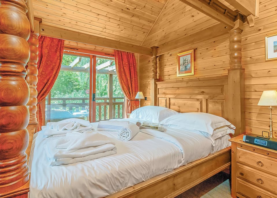 Bedroom, Bed, House