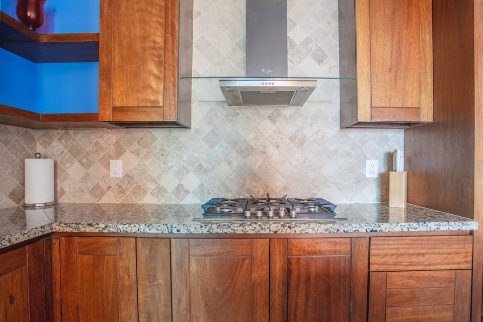 Condo - Image 6