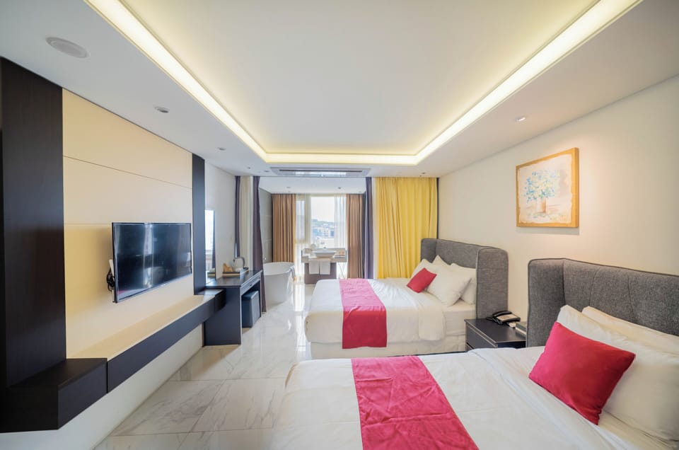 Premier Twin Room, Non Smoking | In-room safe, desk, blackout drapes, free WiFi
