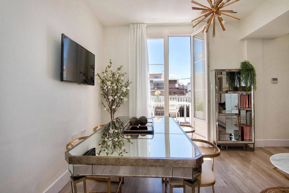 Terrace Suite City Center Apartment in Granada