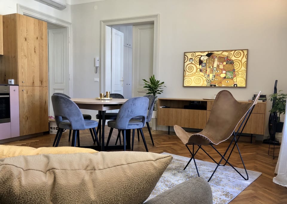 Riverside Apartment Ljubljana - living room