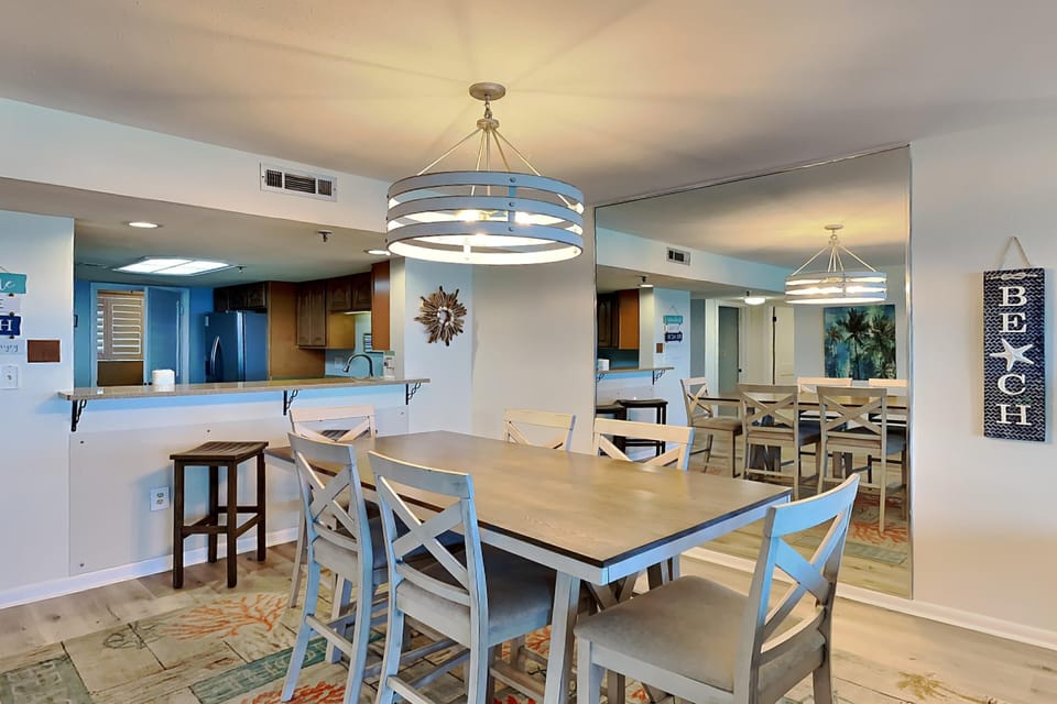 Condo, Multiple Beds, Balcony, Ocean View | Dining
