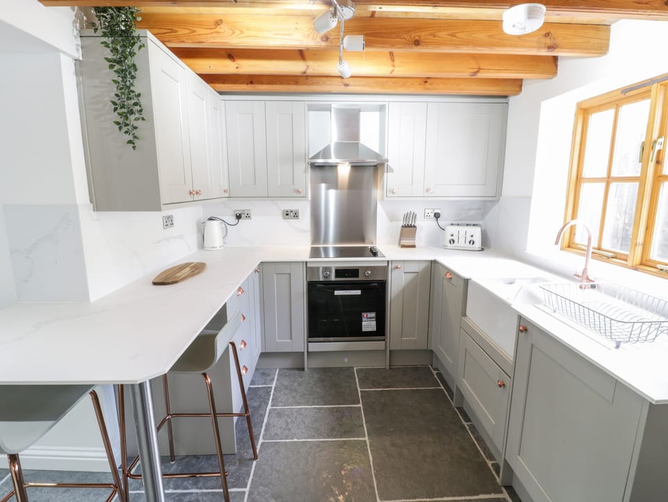 Fridge, dishwasher, electric kettle, toaster
