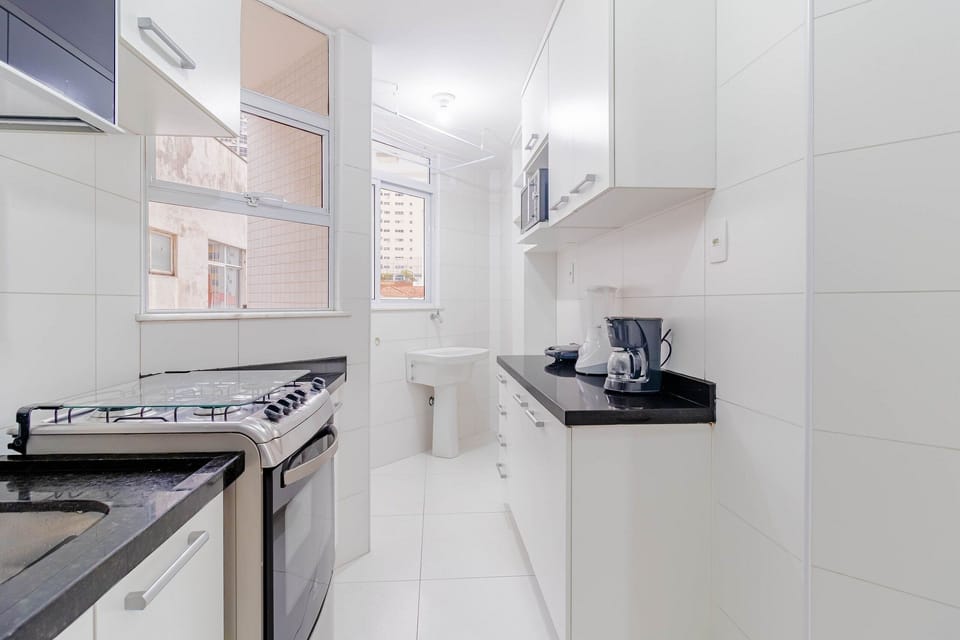 Apartment | Private kitchen | Cookware/dishes/utensils