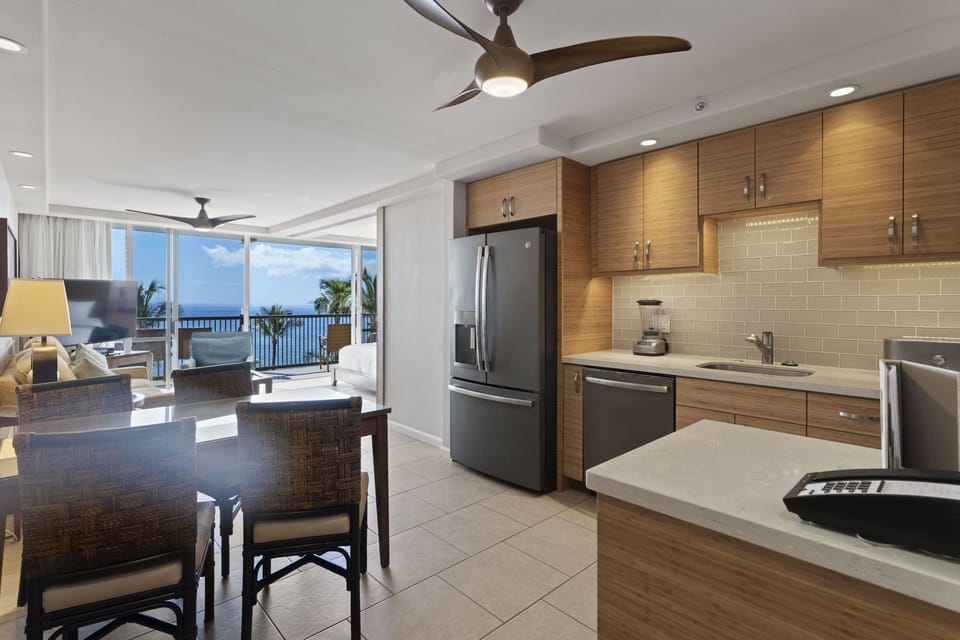 4686530878