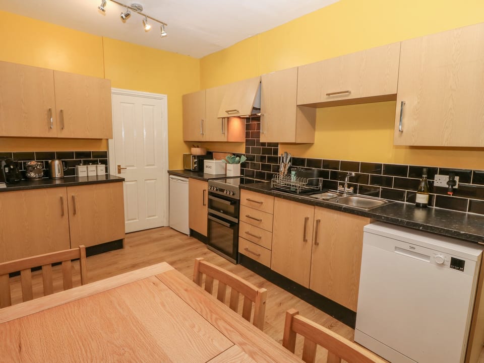 Fridge, dishwasher, electric kettle, toaster