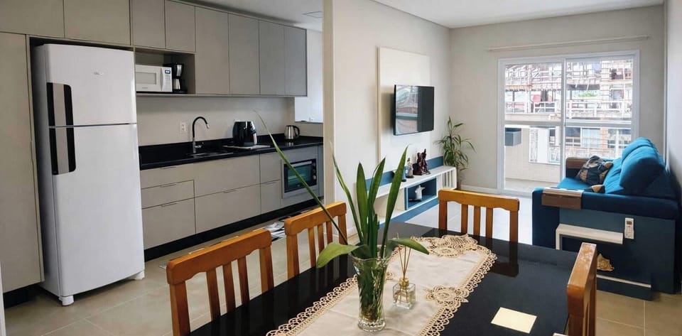 Ap Pé na Areia c/ Piscina nos Ingleses - FLN/SC | Private kitchen | Fridge, toaster oven, cookware/dishes/utensils, freezer