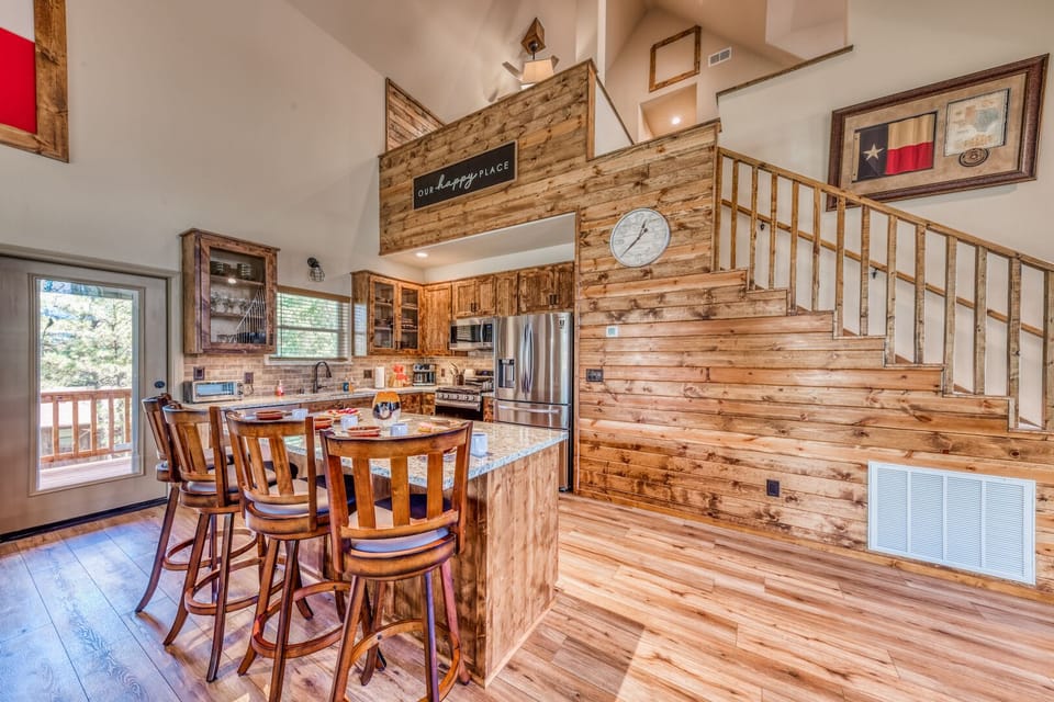 Studio (4 Bedrooms) | Property amenity