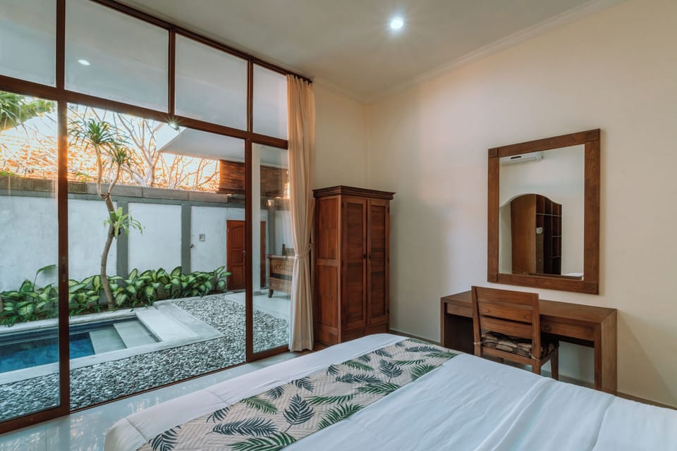 Villa, 3 Bedrooms | Minibar, in-room safe, desk, laptop workspace
