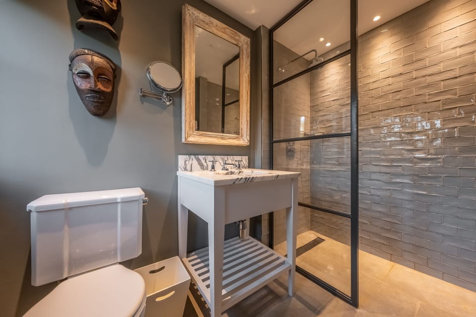 First floor: Modern en-suite shower room in master bedroom