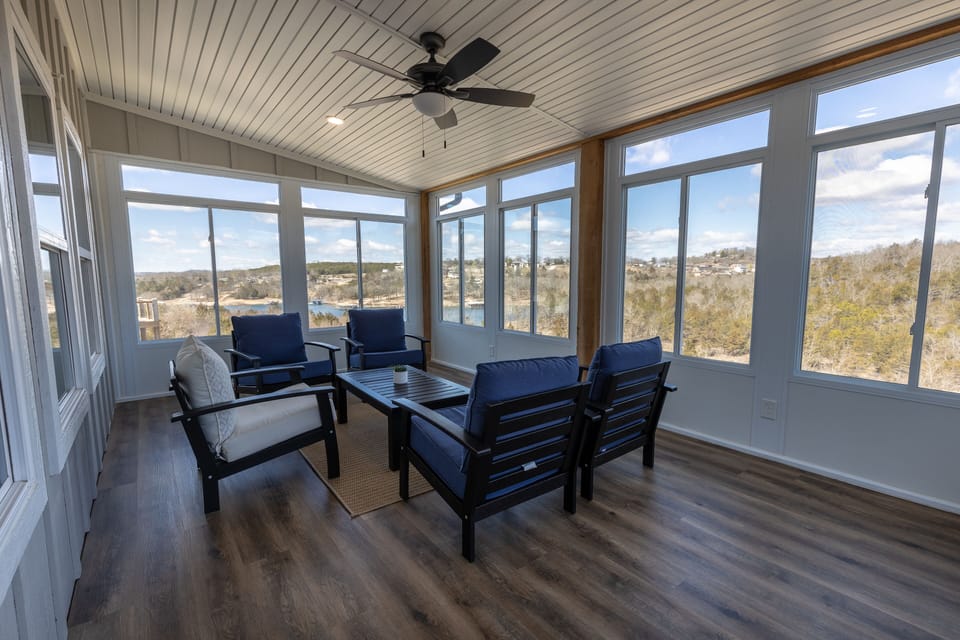 Sun  room with the lake view