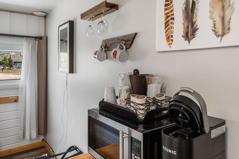 Coffee/Tea & Microwave