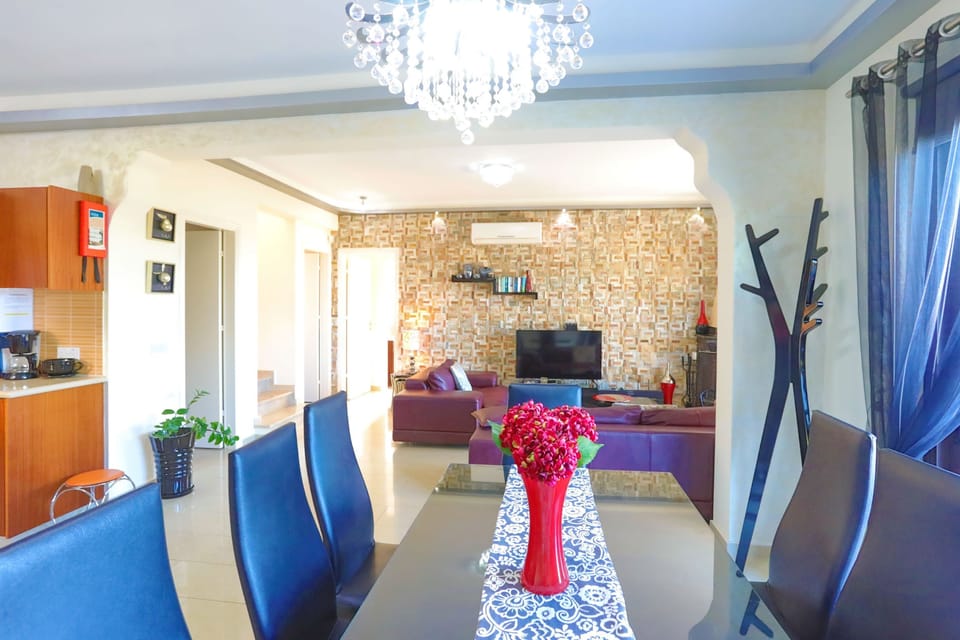 Luxury Living%2FDining