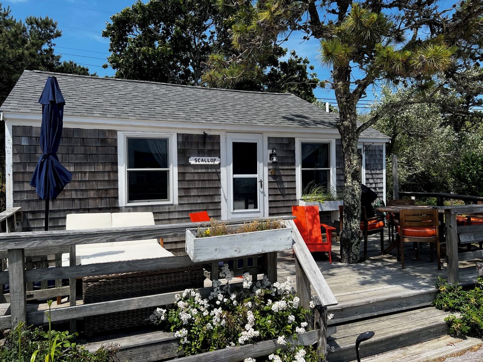 Front of the cottage 