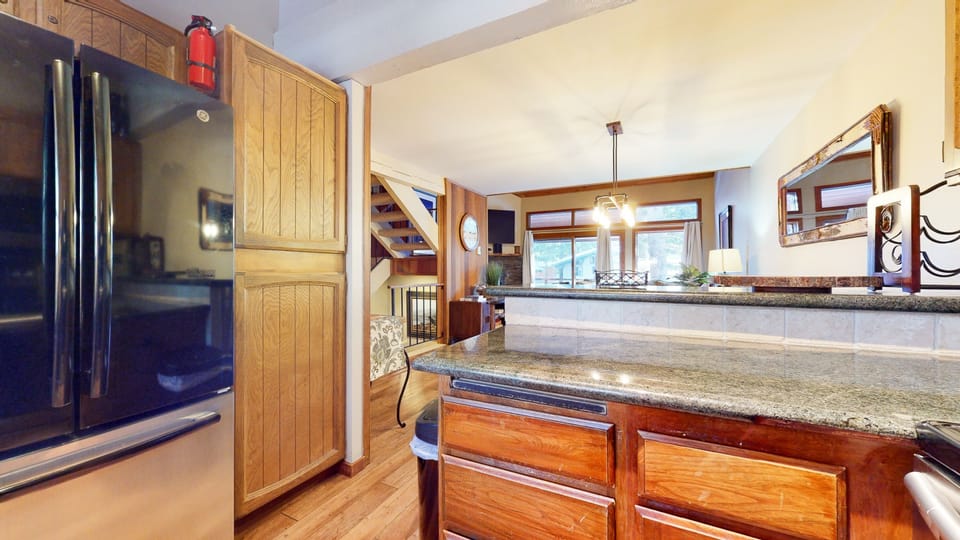 Condo, 2 Bedrooms | Interior