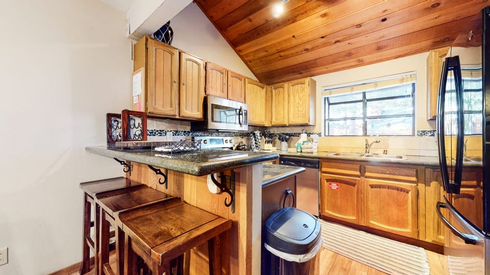 Condo, 2 Bedrooms | Private kitchen | Coffee/tea maker, fridge, oven, toaster