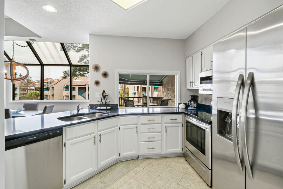 7474 Anchorage | Kitchen - 7474 Anchorage | Kitchen