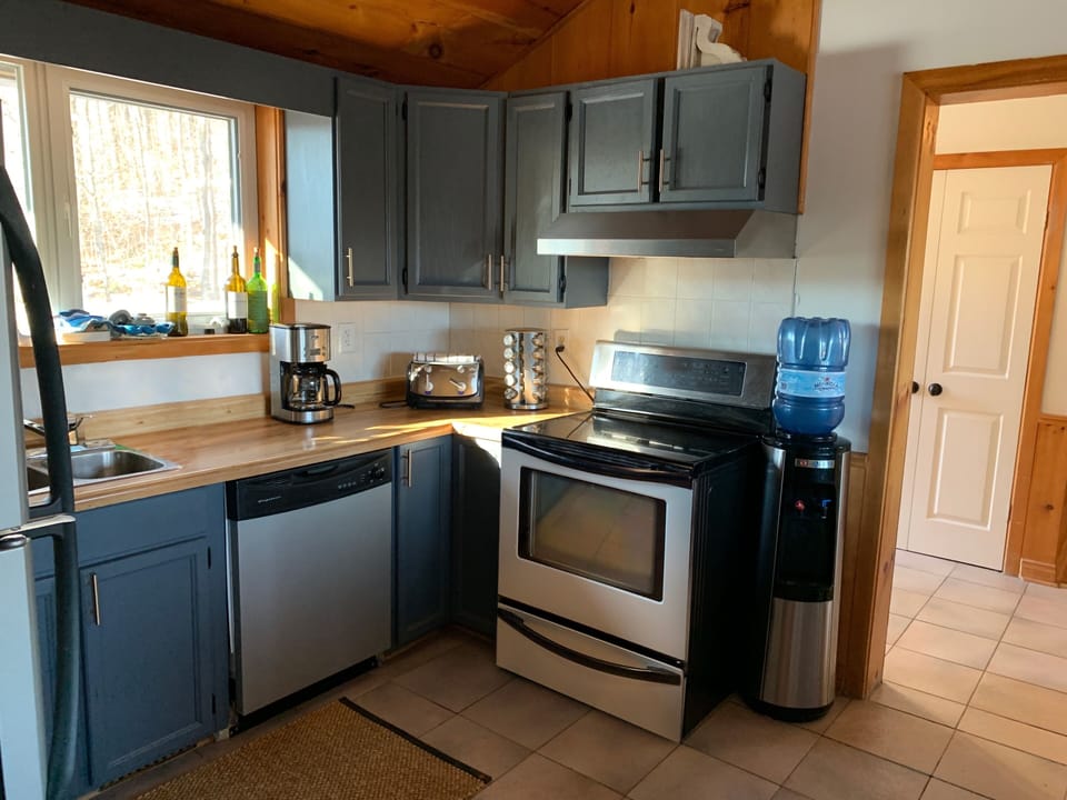 Well-equipped kitchen