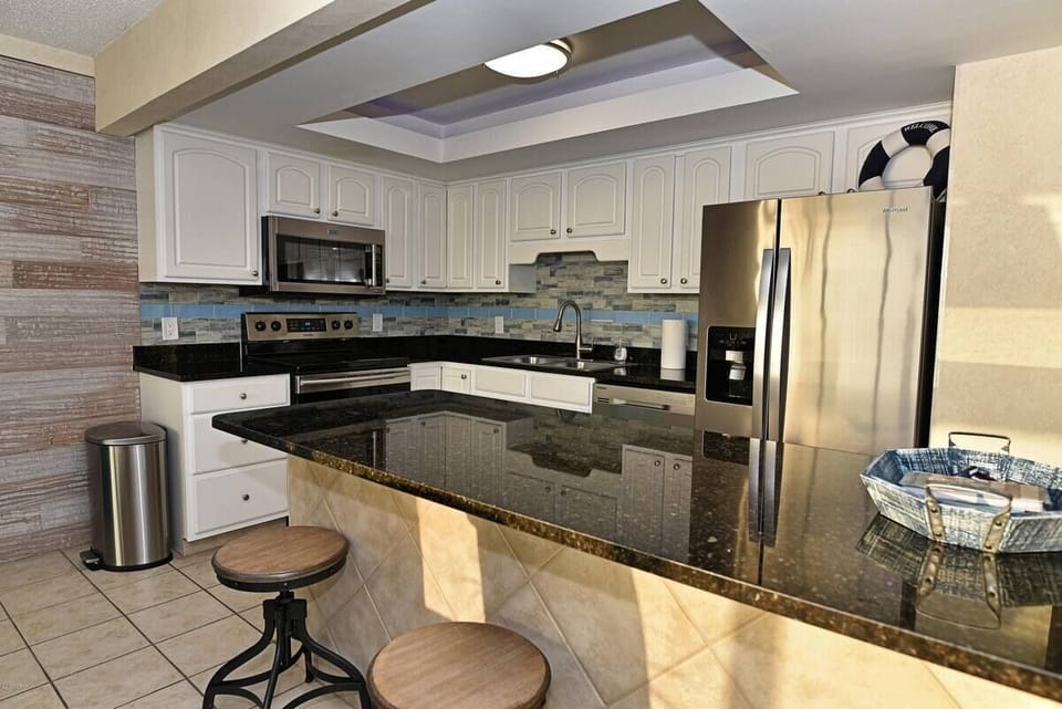 Kitchen / bar
